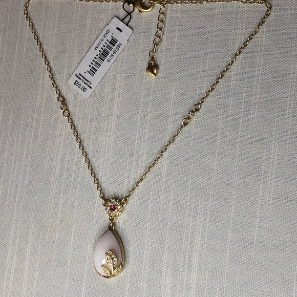 Carolee Blush Cameo Rose Necklace - Picture 13 of 14